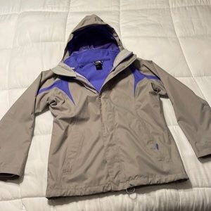 Girls X L North Face dryvent zipper parka with removable fleece lined jacket.